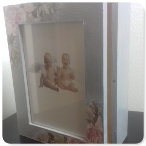 Ξύλινο κουτί φωτογραφιών decoupage Άγγελοι και Τριαντάφυλλα XKSK-13