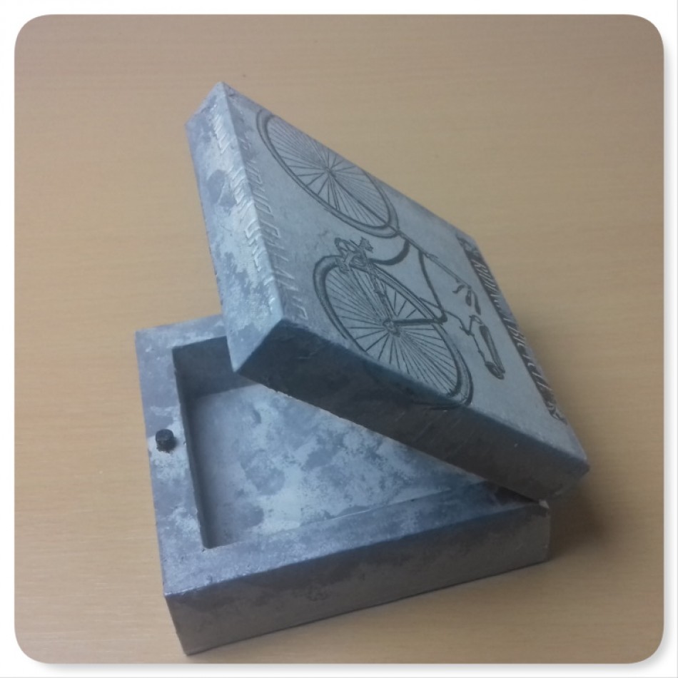 Ξύλινο κουτί για μπιζού decoupage Life is Like XKSK-9