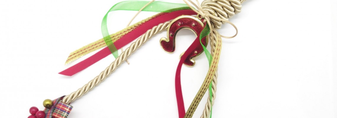 ΘEMA: DIY : Χειροποίητο Χριστουγεννιάτικο Γούρι Πέταλο.